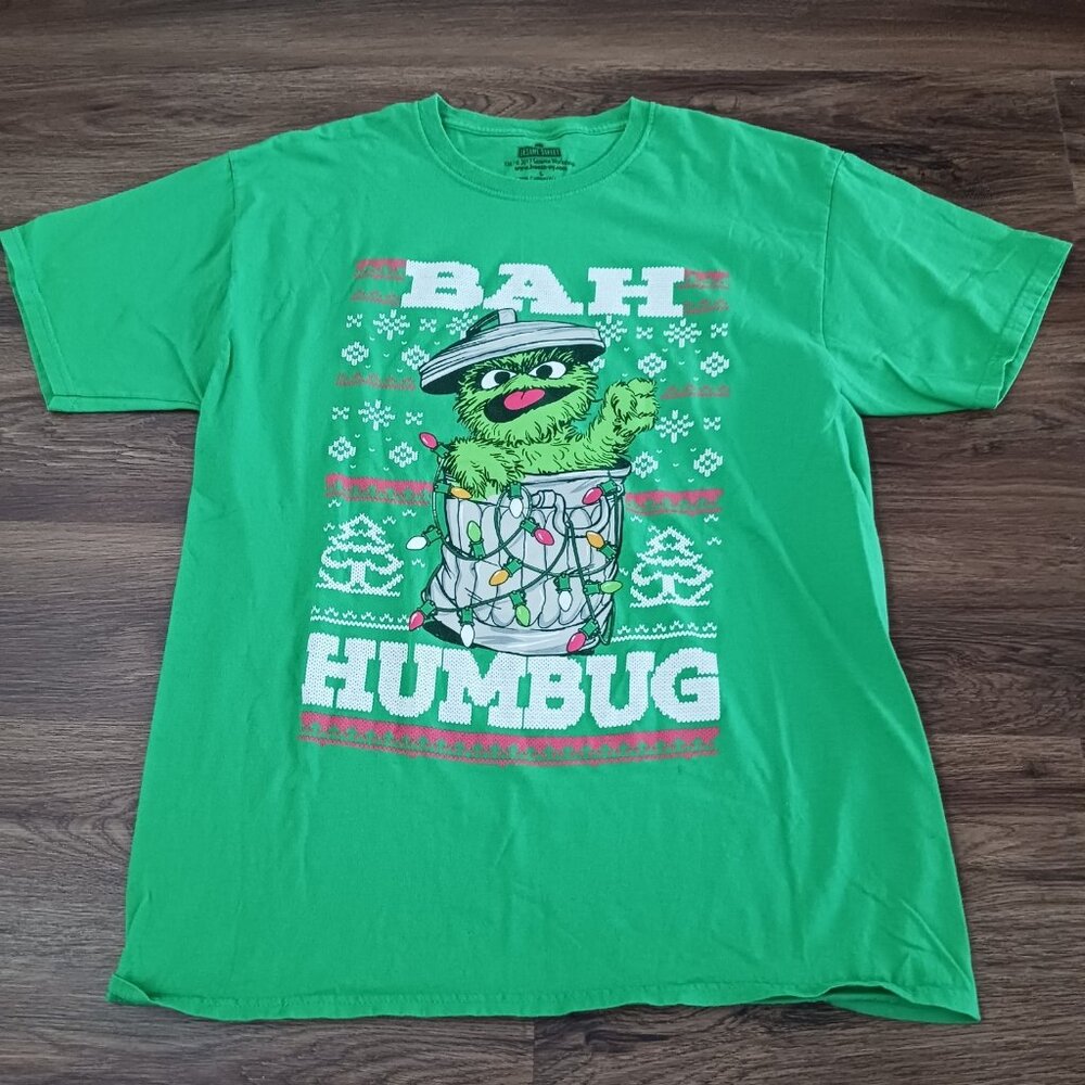 Oscar the Grouch BAH HUMBUG Christmas T-shirt Mens Womens Large Sesame Street